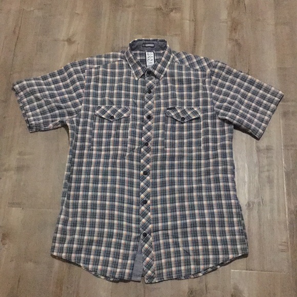 Billabong | Short Sleeve Button Down | Casual - Picture 2 of 8